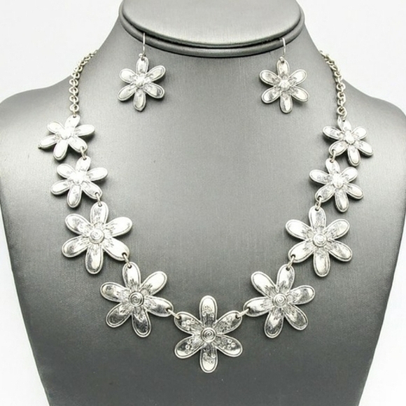 Fashion Jewelry Jewelry - Flower Necklace Set